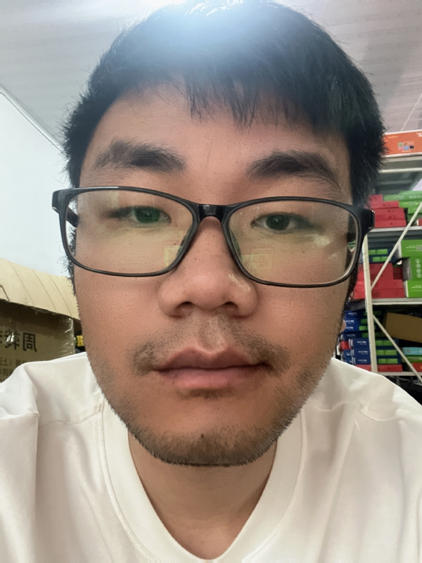 搬砖中的第二张照片--常州残疾人相亲网